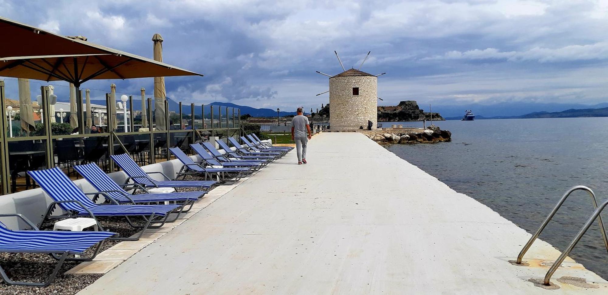 Aay- Best Corfu Town & Sea Apart 2Bedroom Renovated + Lift / Comfy&Design+Wifi エクステリア 写真