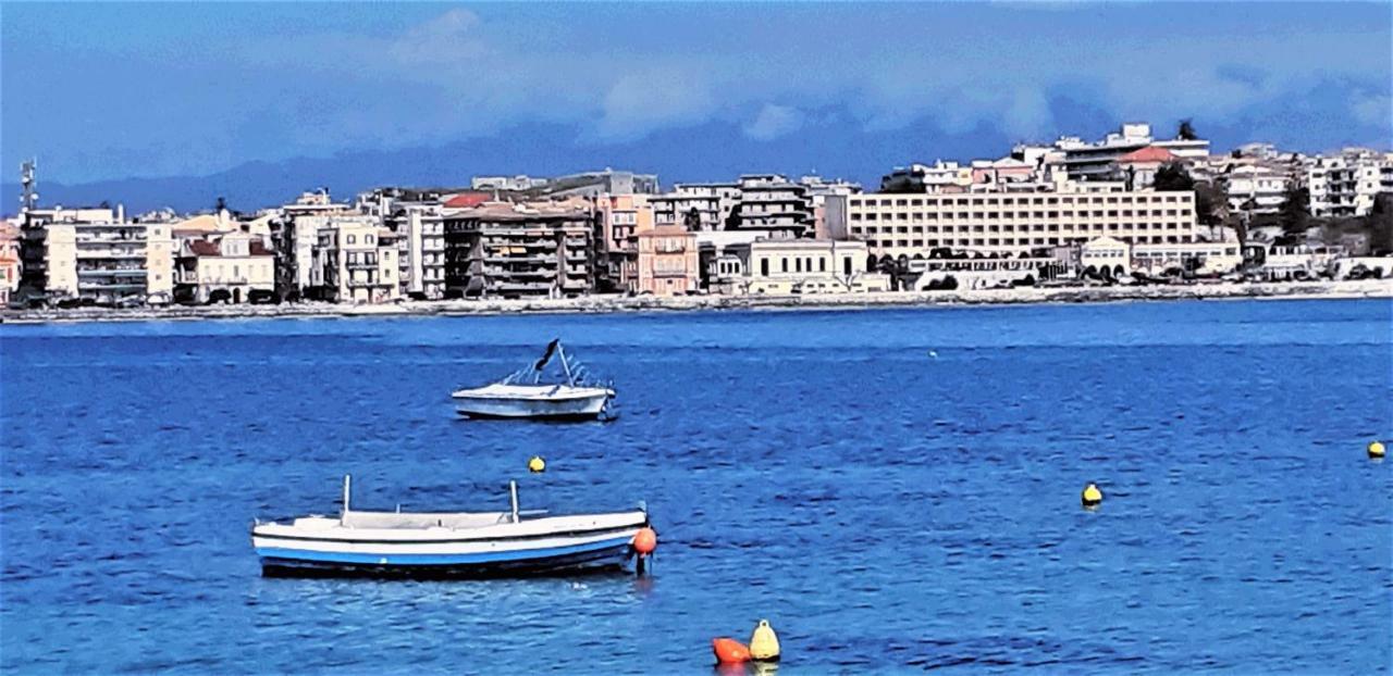 Aay- Best Corfu Town & Sea Apart 2Bedroom Renovated + Lift / Comfy&Design+Wifi エクステリア 写真